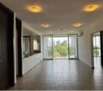 Oportunidad para invertir, 118 m2 propios en el Centro de Cuidad del Este. - Imagen 4