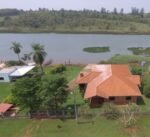 Casa a orillas del Río Acaray